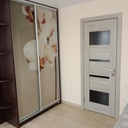 Appartement 105 à Khmelʼnytsʼkyy Extérieur photo