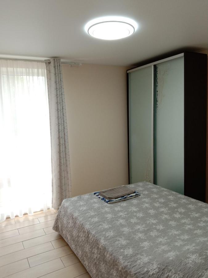 Appartement 105 à Khmelʼnytsʼkyy Extérieur photo