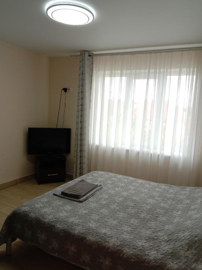 Appartement 105 à Khmelʼnytsʼkyy Extérieur photo